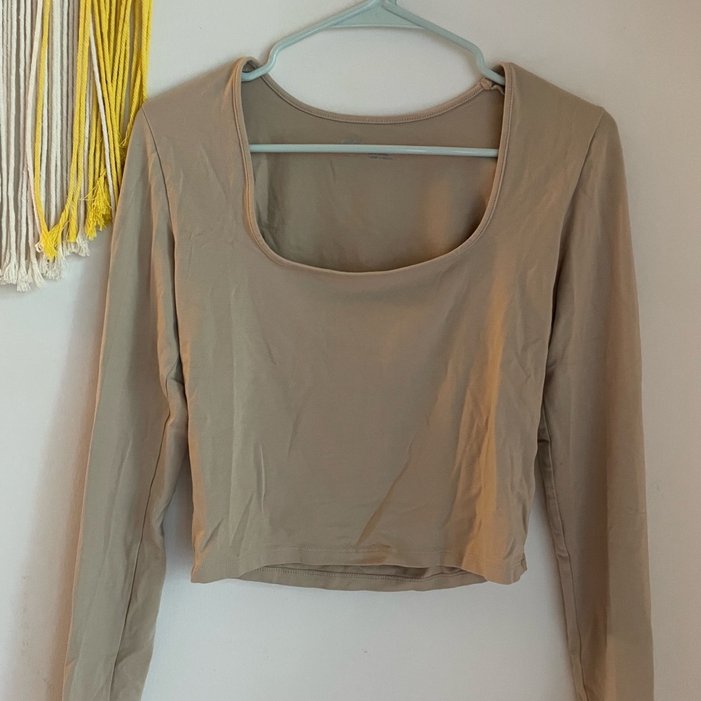 Aerie Beige Long Sleeve Crop Top